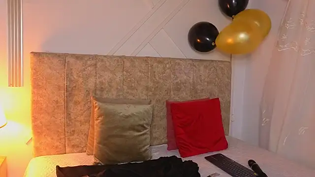 angelinarouse  online show from July 21, 8:42 pm