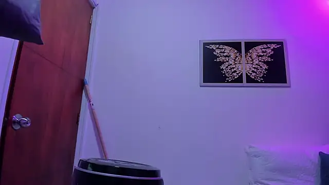 sharonscoth online show from July 3, 8:26 pm