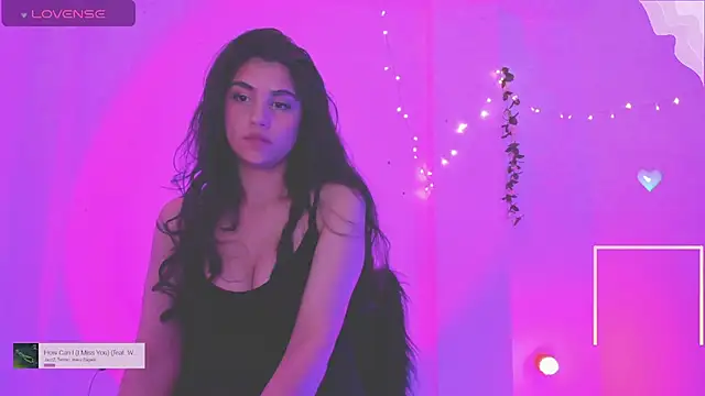 Gia Blair online show from May 12, 5:08 pm
