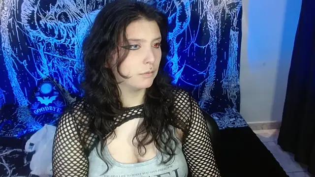 mikaskullcs online show from July 31, 5:41 am