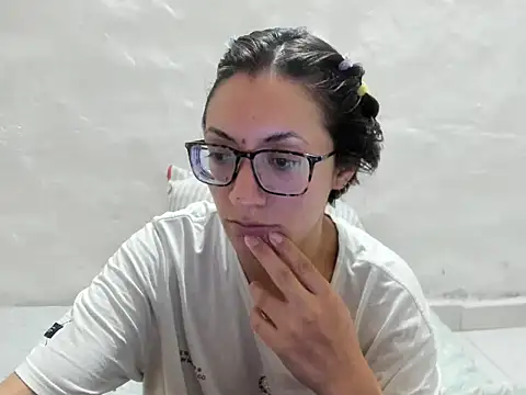 DulceXmile online show from January 7, 7:06 pm