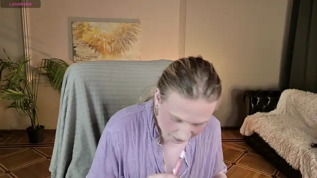 Jes Solar online show from July 17, 9:07 pm