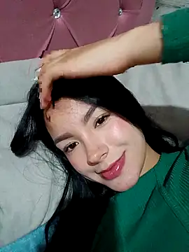 adrianagilton online show from October 18, 10:33 pm