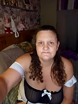 MissQueenBeex online show from December 13, 11:10 pm