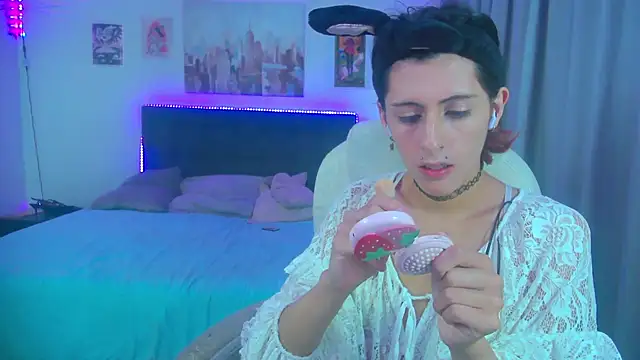 goth minerva online show from July 31, 1:56 pm