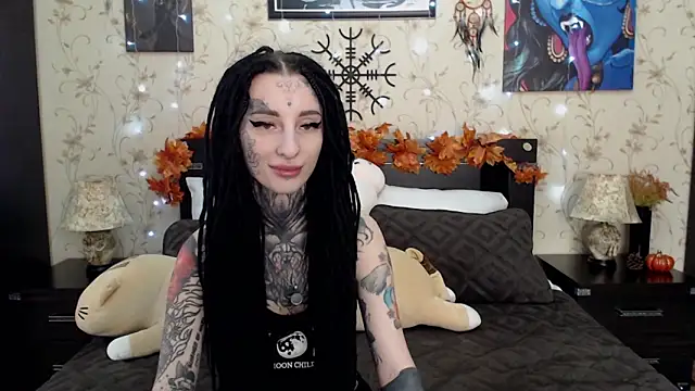 Snapshot of Velvetbat chatting on September 28, 7:25 am Velvetbat online show from September 28, 7:25 am