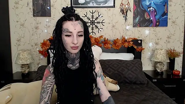 Snapshot of Velvetbat chatting on October 25, 7:27 am Velvetbat online show from October 25, 7:27 am