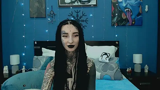 Velvetbat online show from June 1, 7:10 am