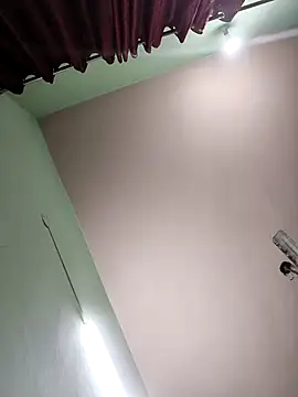 Eshwari Chopra online show from October 15, 9:23 am