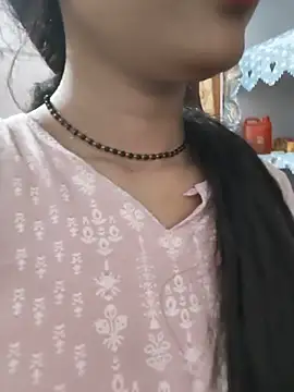 Eshwari Chopra online show from June 18, 11:42 pm