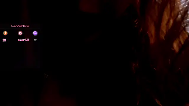 im eli1 online show from November 28, 7:28 pm