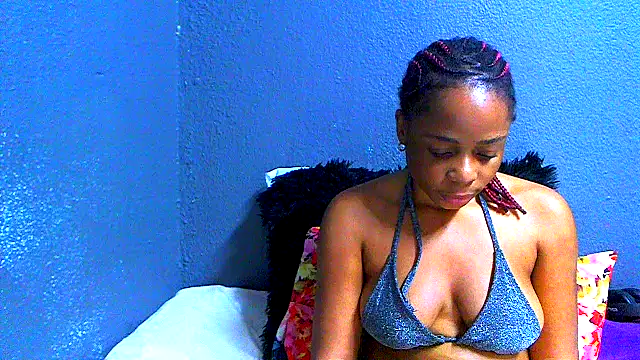 SMALLBOOBSXX online show from July 21, 10:49 am