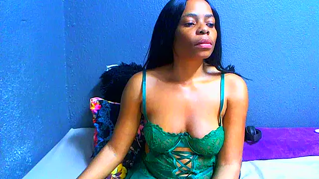 SMALLBOOBSXX online show from July 31, 5:52 am
