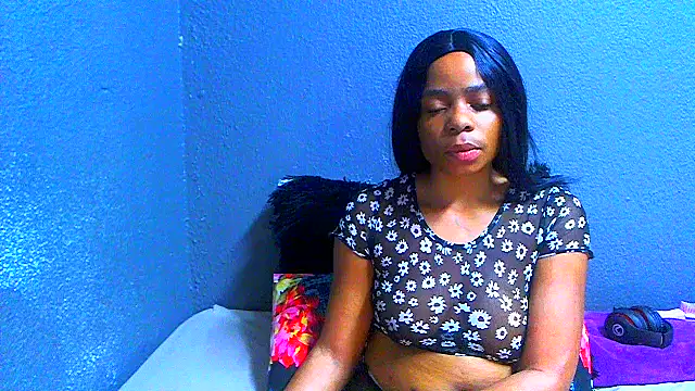 SMALLBOOBSXX online show from August 3, 5:55 am