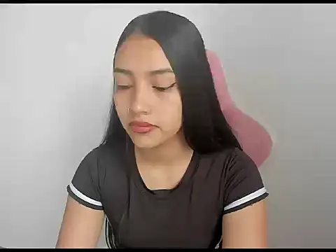 karely sweet  online show from June 18, 2:00 pm