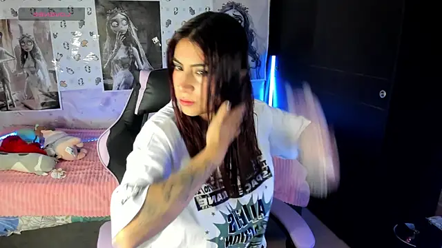 Medussa katt online show from June 25, 8:54 pm