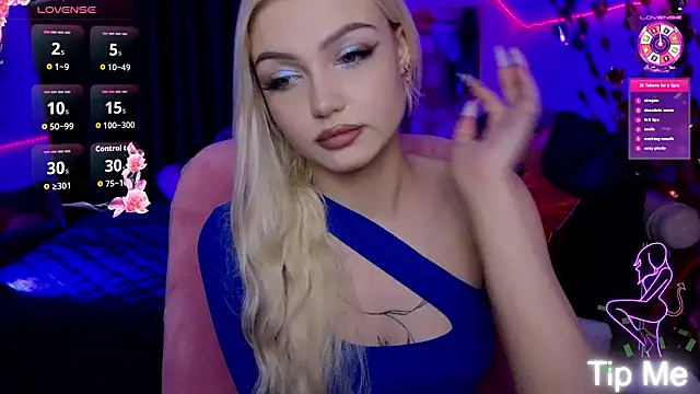 LinaLirian online show from March 13, 4:41 pm