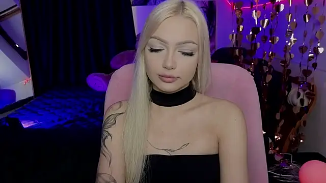 LinaLirian online show from July 29, 10:37 am