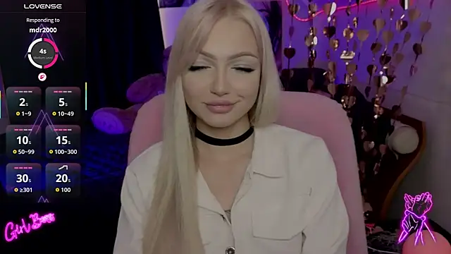 LinaLirian online show from July 24, 2:04 pm