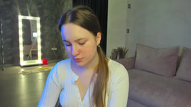 Candy Cansew online show from February 6, 1:09 am