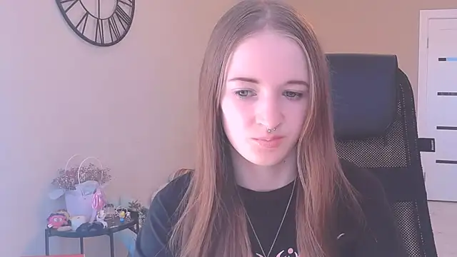Snapshot of KateKayer chatting on September 14, 8:45 am KateKayer online show from September 14, 8:45 am