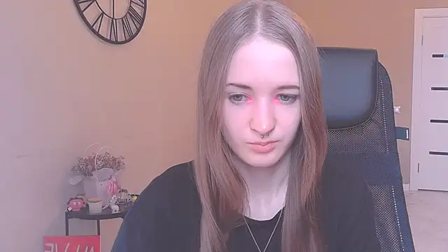Snapshot of KateKayer chatting on October 3, 8:52 am KateKayer online show from October 3, 8:52 am
