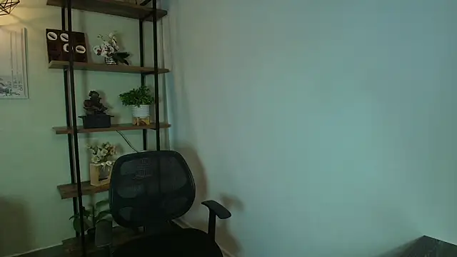  Victoria Collins online show from July 27, 11:07 am