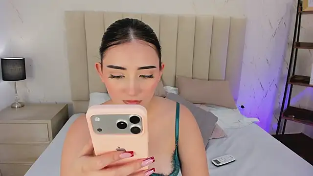 LilithHarperr  online show from July 23, 7:05 am