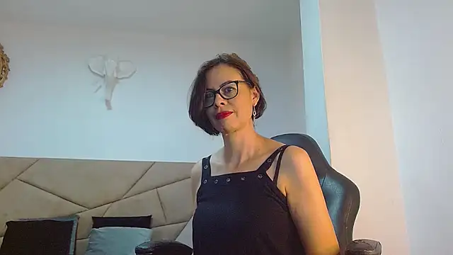 amanda ramirez online show from December 20, 6:34 pm