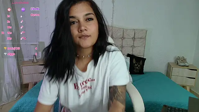 mia traveluxe online show from November 14, 2:00 am