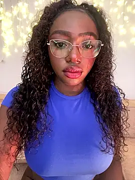 alissradiante1 online show from January 15, 3:01 am