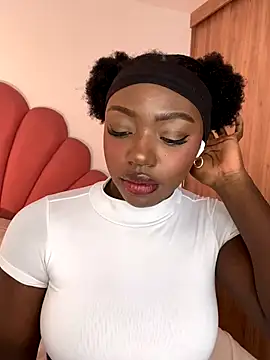 alissradiante1 online show from November 5, 3:01 am