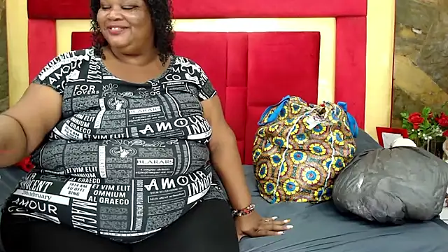Exoticbigmandy online show from June 28, 2:01 pm