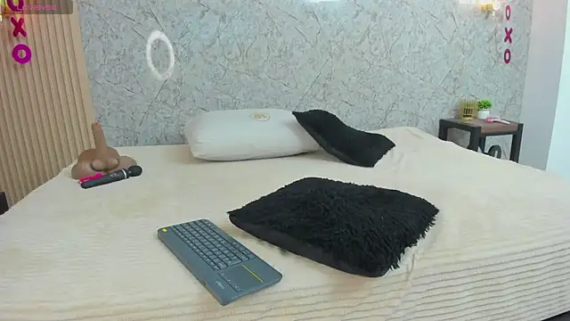 Antonella west online show from March 9, 9:51 pm