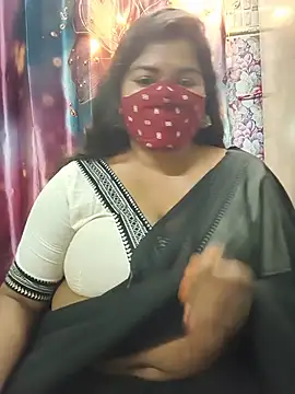 Liyaa 24 online show from July 29, 3:34 pm