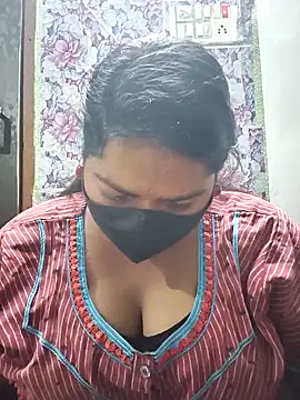 Liyaa 24 online show from March 17, 5:06 pm