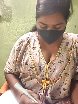 Liyaa 24 online show from February 1, 5:01 pm