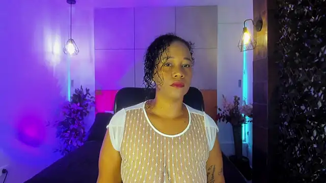 EbonyHorrny online show from July 21, 12:06 pm