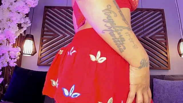 EbonyHorrny online show from July 27, 5:10 pm