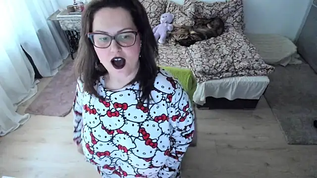 Squirt Kimm online show from October 16, 7:55 am