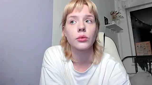 Snapshot of _CuteAsFuck_ chatting on October 3, 2:11 pm  CuteAsFuck  online show from October 3, 2:11 pm