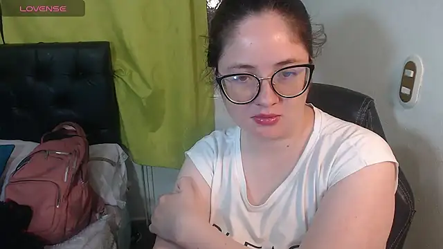 KrystalAdams online show from April 9, 1:16 pm