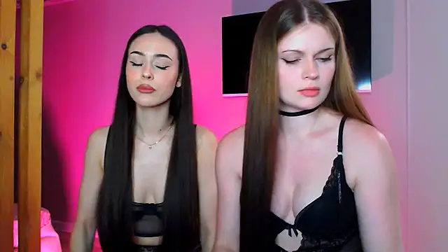 AlexaButttler online show from August 2, 10:13 pm
