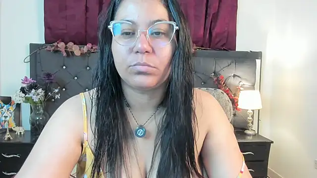 sofia sorceress5 online show from December 3, 1:30 am