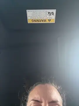 sweetsirenn online show from March 19, 1:37 pm