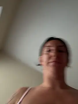 sweetsirenn online show from July 28, 2:13 pm
