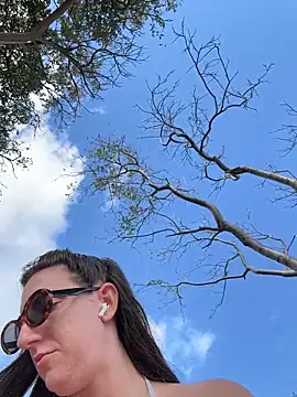 sweetsirenn online show from February 17, 3:00 pm