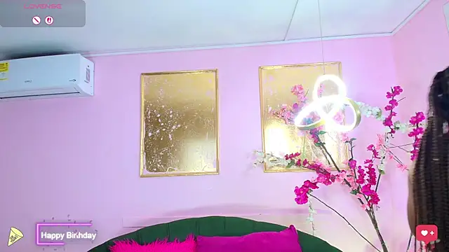 Snapshot of CHANNEL_MILLER69 chatting on September 16, 4:09 am CHANNEL MILLER69 online show from September 16, 4:09 am
