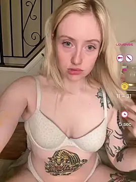 seeunexttuesday online show from June 21, 3:32 am