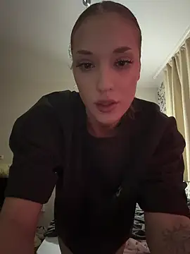 SPICY KIM online show from November 8, 4:45 pm